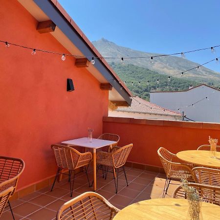 Hotel Camino De Las Estrellas Serranillos Экстерьер фото