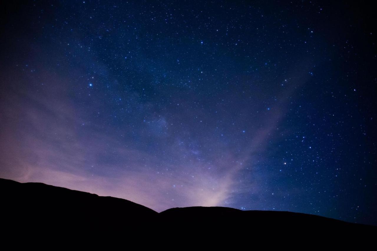 Hotel Camino De Las Estrellas Serranillos Экстерьер фото