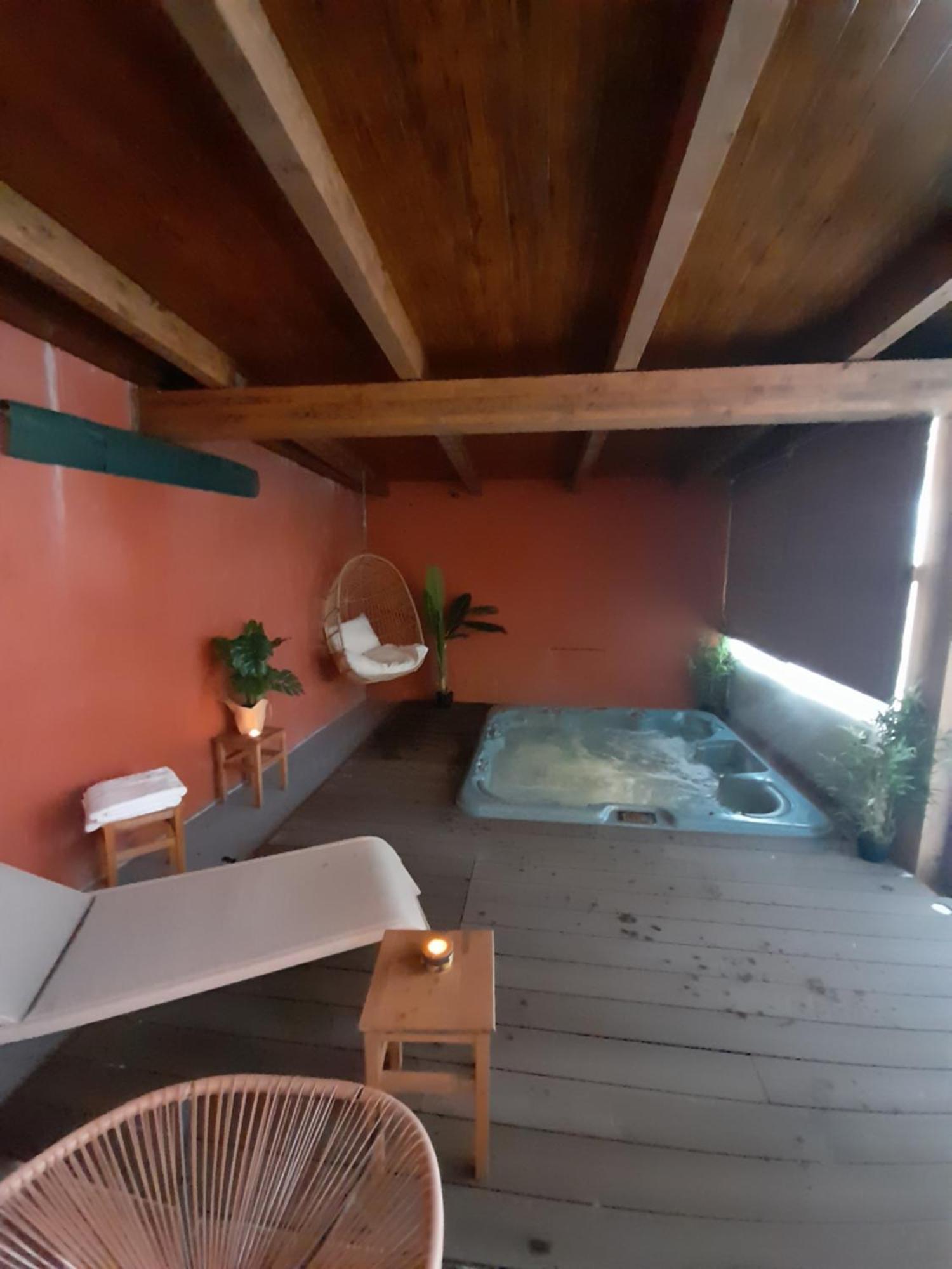 Hotel Camino De Las Estrellas Serranillos Экстерьер фото